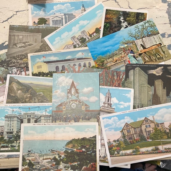 Vintage Postcard Bundle - Picture 1 of 1